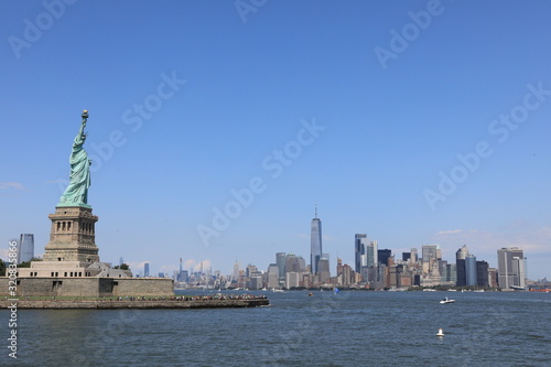 newyork city near river at day light © Imran