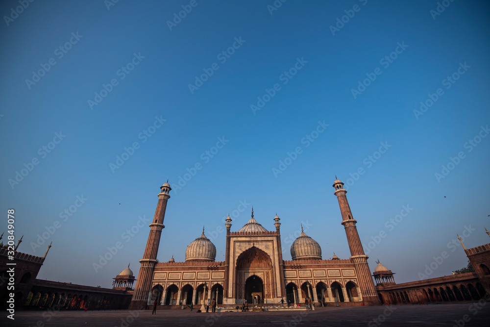 Fototapeta premium Jama Masjid in morning, Old Delhi India