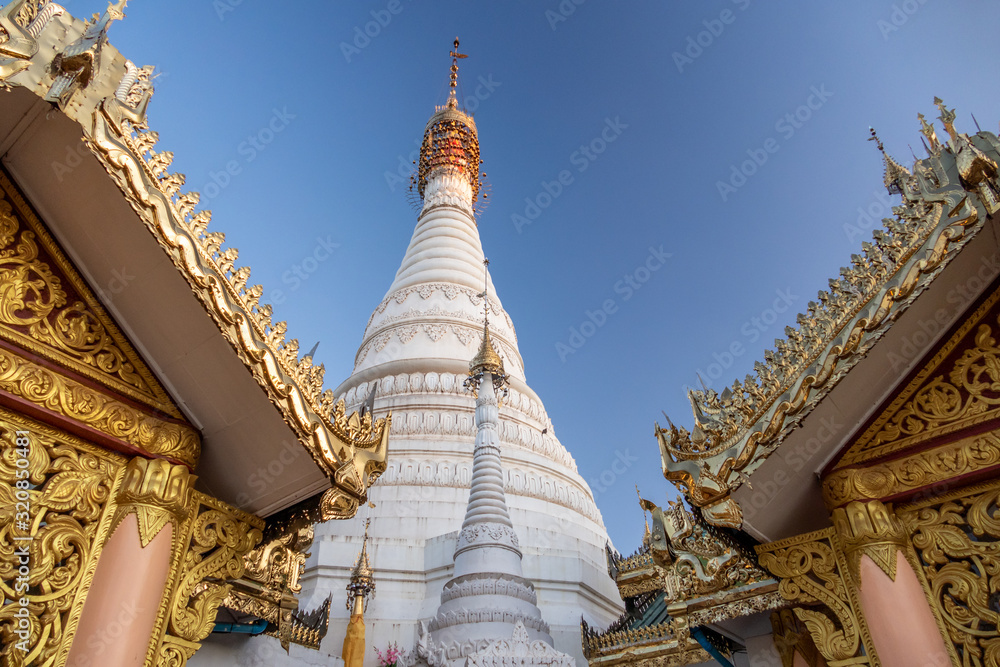 Fototapeta premium Stupas at Kakku Pagoda
