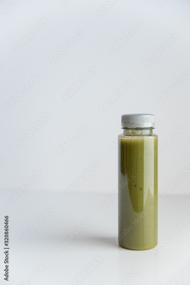 zumo natural de frutas en botella zumo natural de frutas en botella
