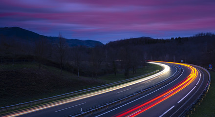 Keuken achterwand Purper Autolichten op snelweg in Gipuzkoa  © poliki