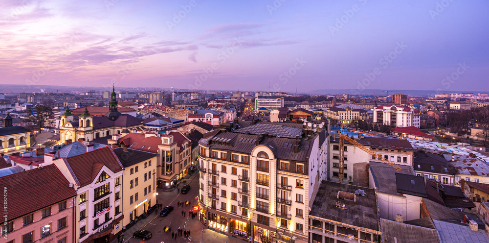 Fototapeta premium Winter sunset over a European city