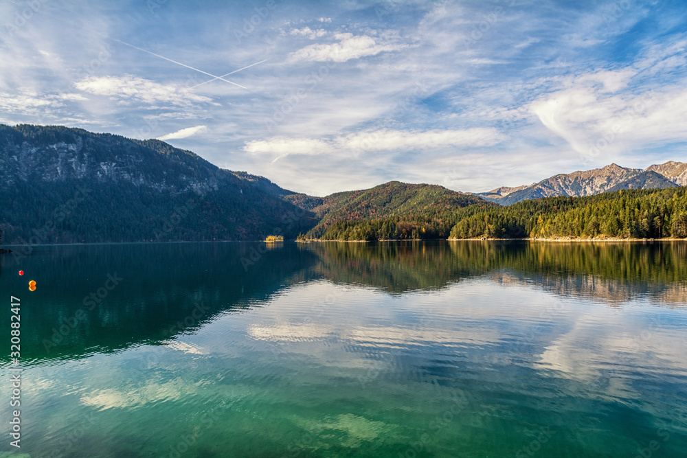 Der Eibsee in Bayern