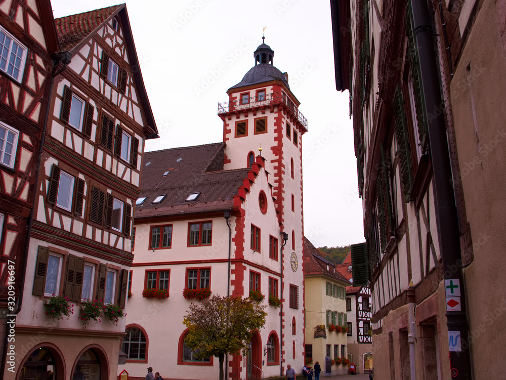Altstadt mit Rathaus von Mosbach im Odenwald