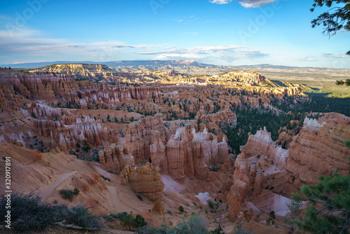 hiking the rim trail in bryce canyon national park, utah, usa