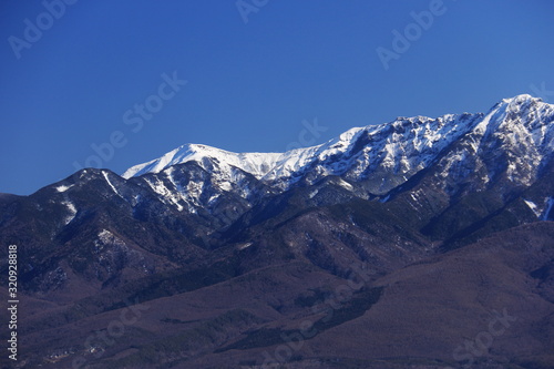 入笠山から 冬の八ヶ岳連峰 硫黄岳と横岳
