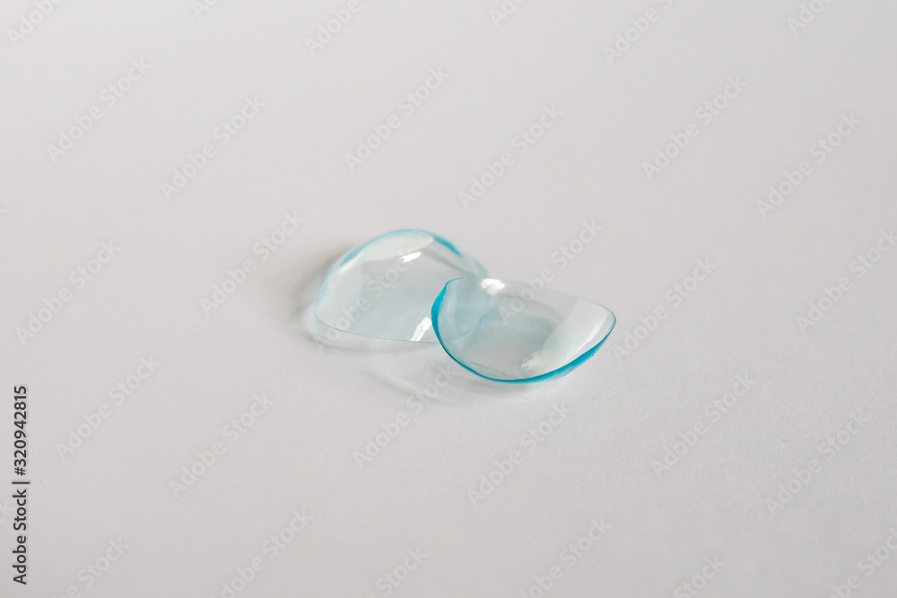 プラスチックごみ 使用後の使い捨てコンタクトレンズ プラスチックごみ 使用後の使い捨てコンタクトレンズ