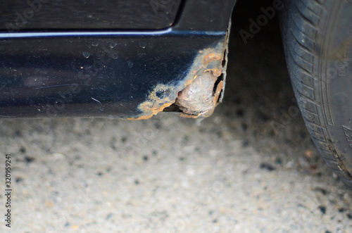 The rust on the car
