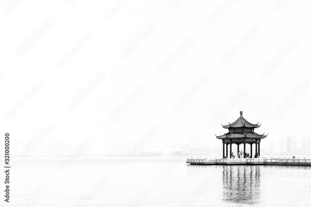 Fototapeta premium Suzhou Jinji Lake ancient pavilion and long bridge..