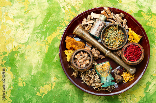 Set healing herbs