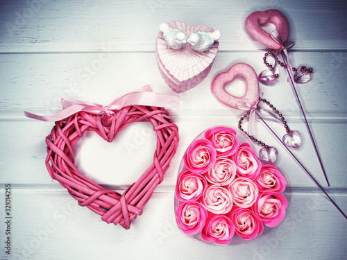 Fototapeta Naklejka Na Ścianę i Meble -  rose flower buds in heart form gift box for valentine's day love