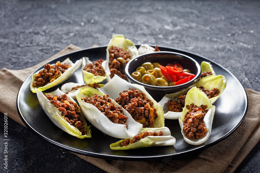 low-carb Ground Beef and green olives Endive low-carb Ground Beef and green olives Endive