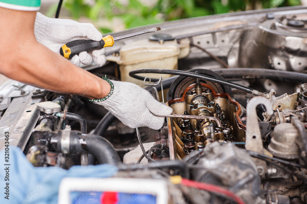 Valve clearance adjustment of Gasoline engine Valve clearance adjustment of Gasoline engine