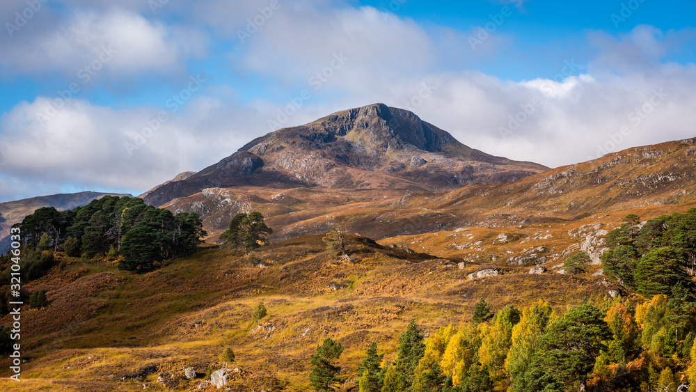 The slopes of Sgurr na Lapich in autumn