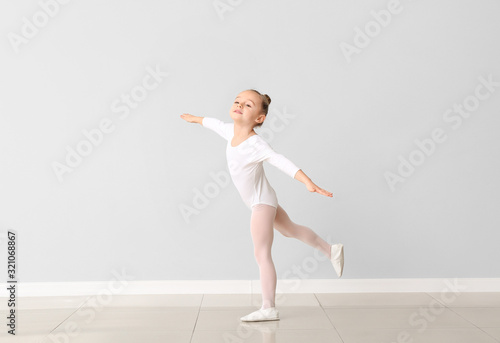Cute little ballerina again...