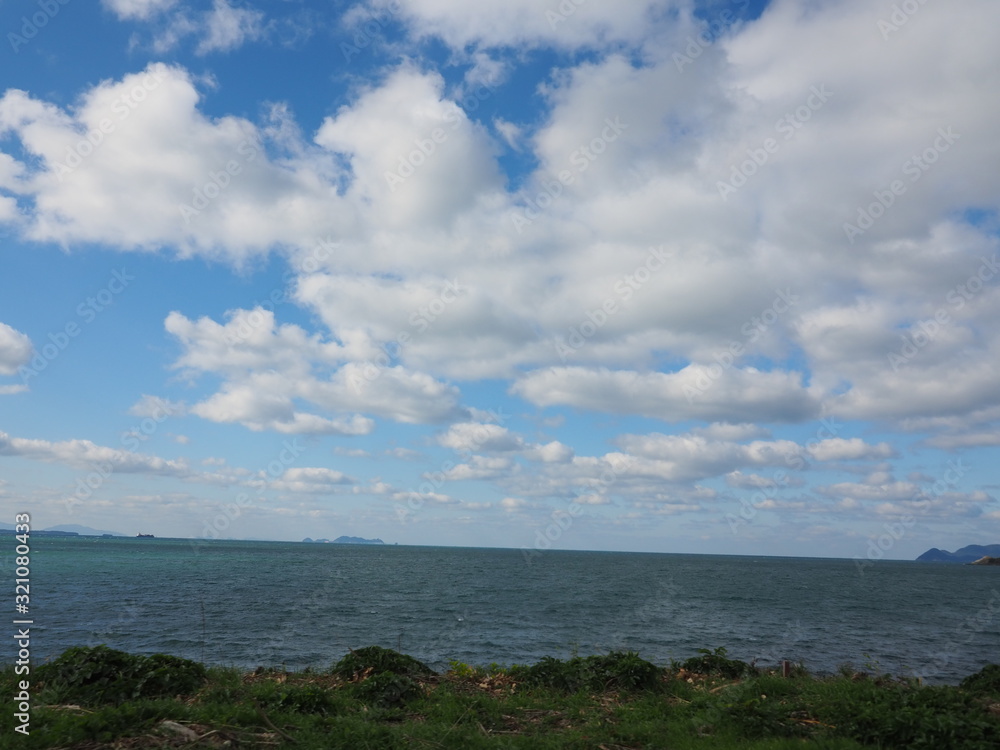 海と青空