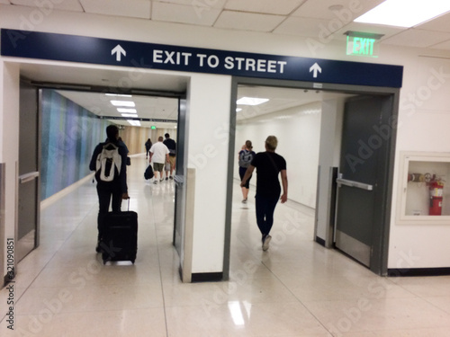 Obraz na plátně Airport exit to street doors