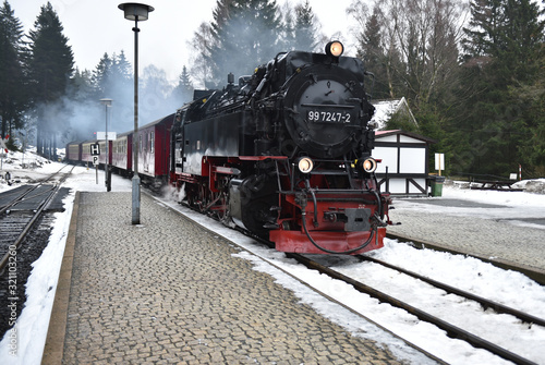 Harzer Schmalspurbahn am Bahnhof Schierke