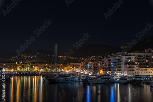 Port Lympia de Nice la nuit - Port Lympia of Nice by night