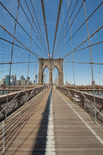 a view of the brooklyn bridge in New York City © Thea