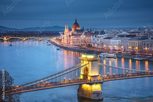 Photography Famous Chain Bridge with the Hungarian Parliament in the background