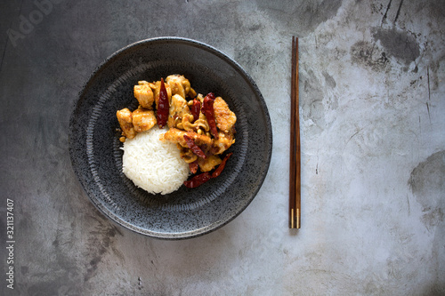 Spicy Cashew Chicken with C...