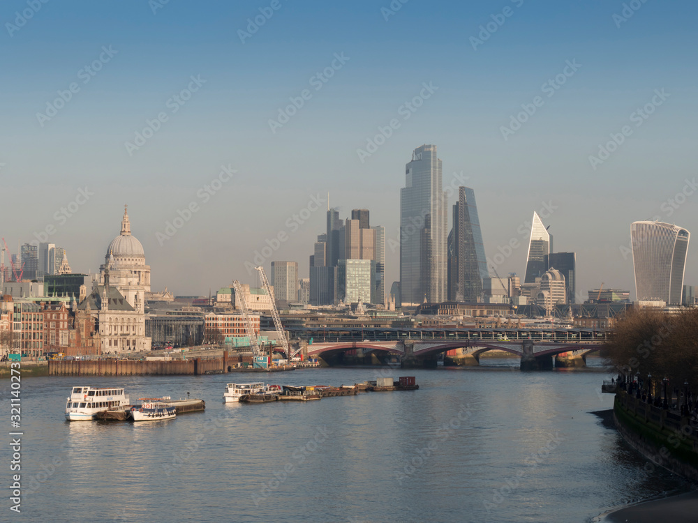 Obraz premium Europe, UK, england, London, city, st pauls blackfriars 2020 daytime