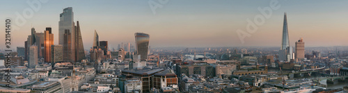 Obraz na płótnie europe, UK, England, London, City skyline from St Pauls 2020 w salonie