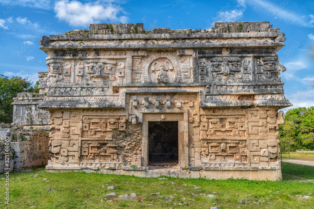 Chichen Itza Mayan ruins in Mexico Chichen Itza Mayan ruins in Mexico