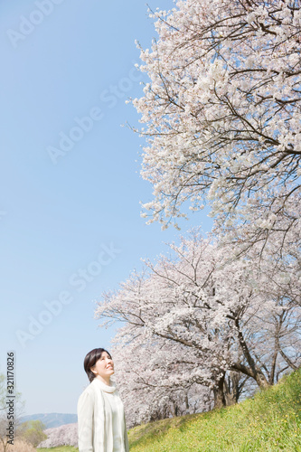 桜 女性