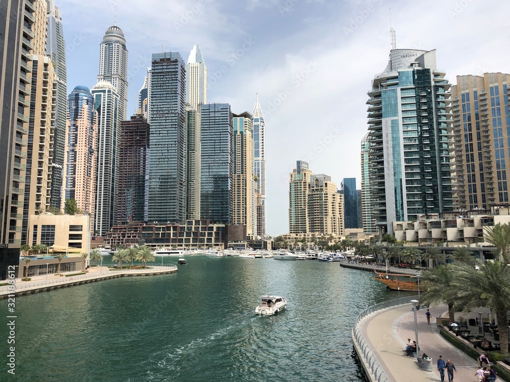 Fototapeta premium marina in dubai zjednoczone emiraty arabskie