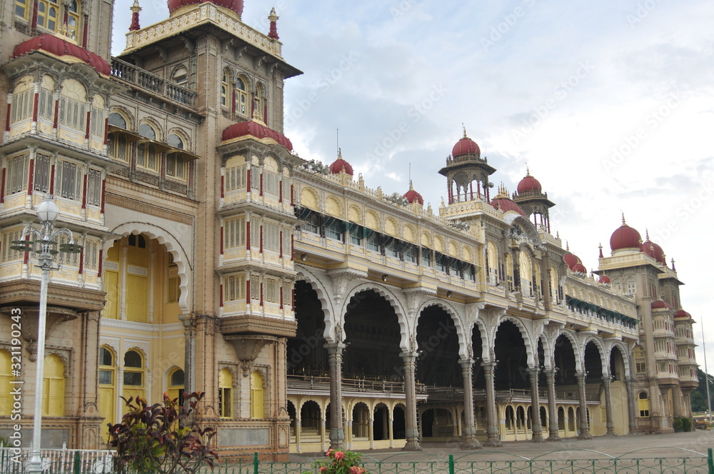Mysore palace: The Palace of Mysore or the Amba Vilas Palace. It is the official residence of the Wodeyars - the erstwhile royal family of Mysore, and also houses two durbar halls