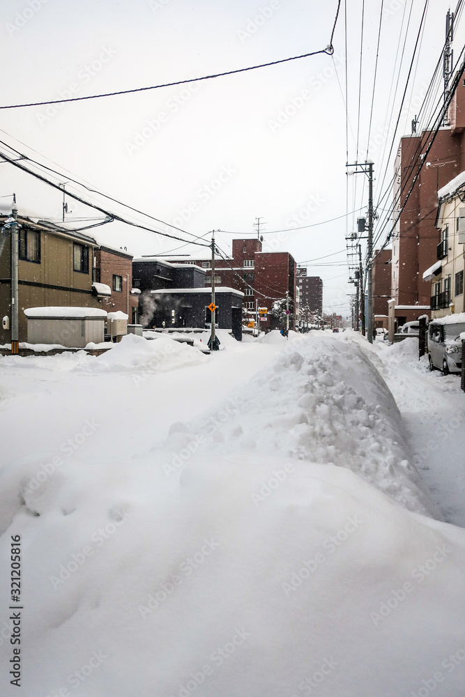 北海道 豪雪地帯の道路