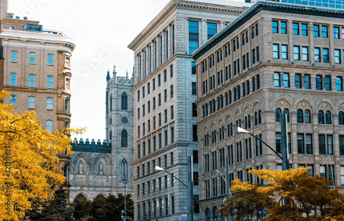 Fototapeta Naklejka Na Ścianę i Meble -  Old buildings and architecture in Montreal, Canada