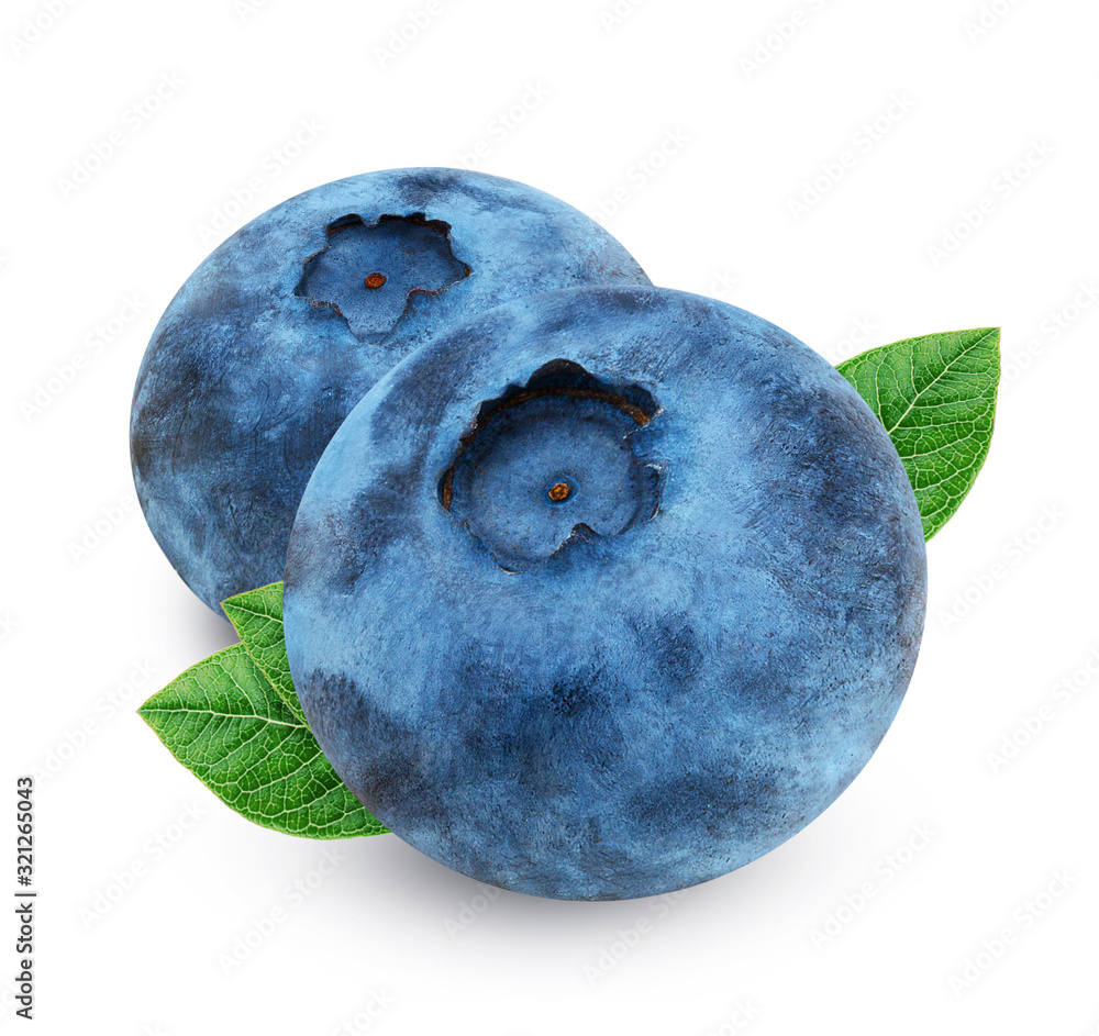 Obraz premium Blueberries with leaves isolated on white background