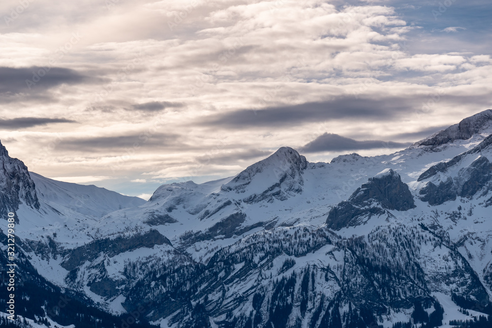 Schöne Bergen in der Schweiz - schweizer Bergwelt