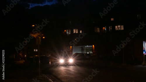 car lights in the night © Gnac49