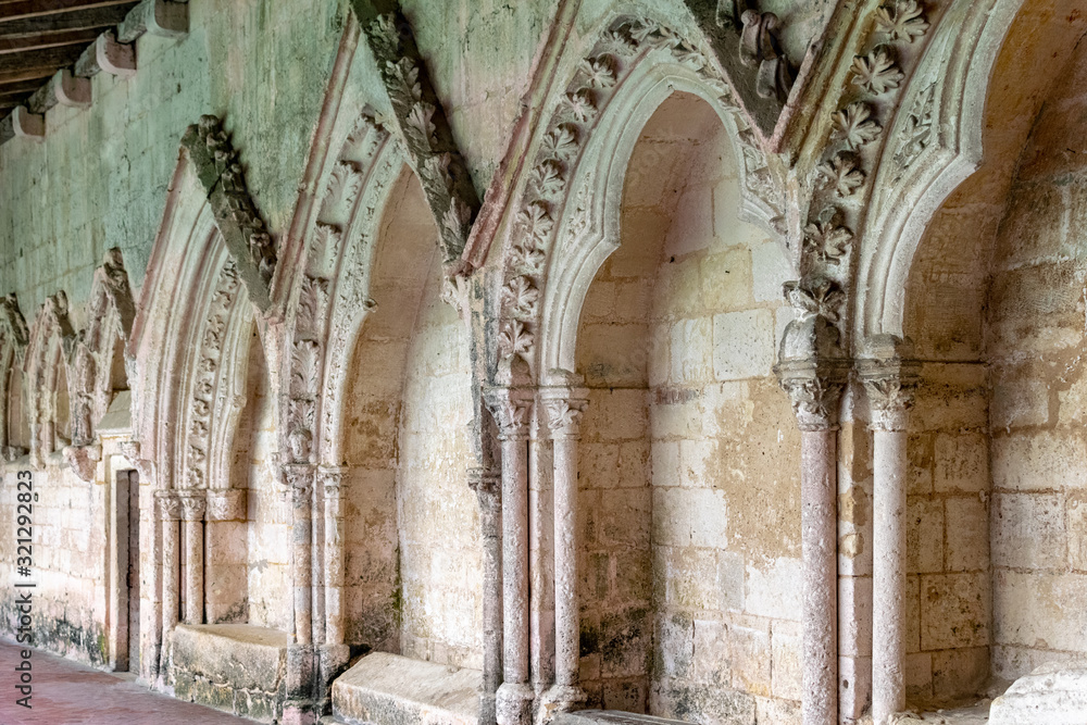 Collegiate Church of Saint Emilion. Medieval architecture. Aquitaine, France, Europe