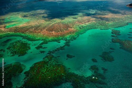 Fototapeta Naklejka Na Ścianę i Meble -  Bird view at the Great Barrier reef in Australia