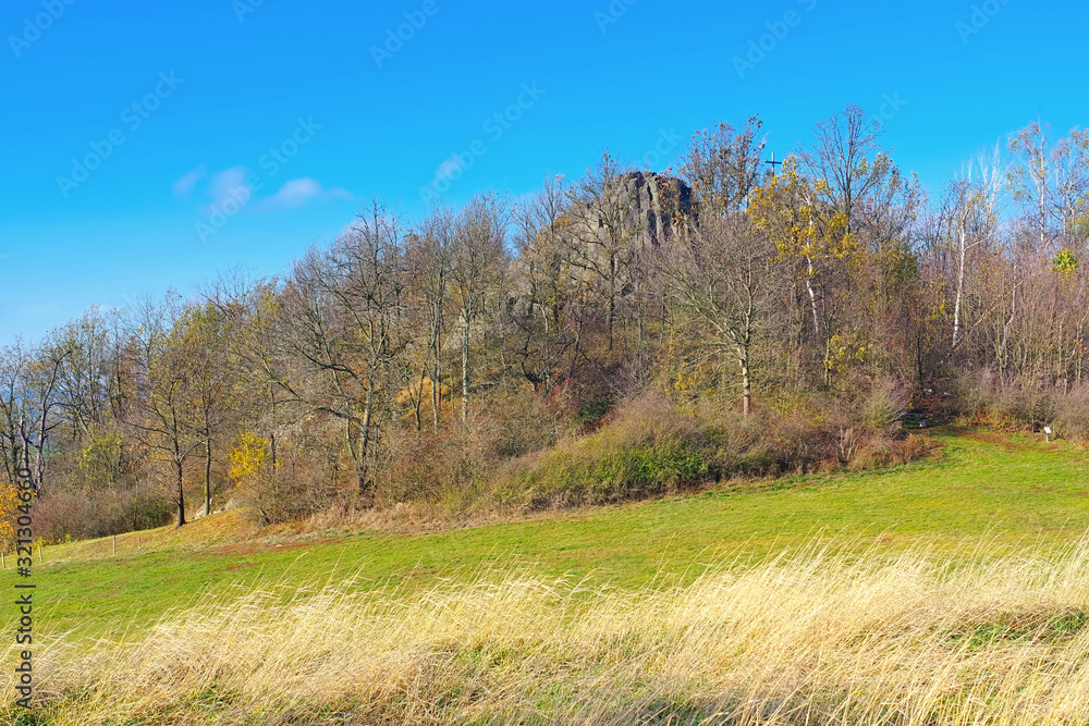 der Berg Grosser Stein im Zittauer Gebirge - the mountain Grosser Stein in Zittau Mountains