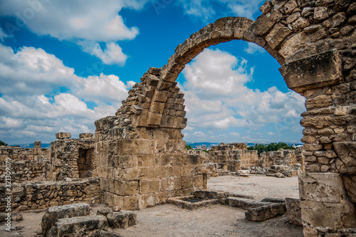 The fortress to protect Paphos from the Arabs was erected by the Byzantines in the 7th century. In 1200, the crusaders reinforced the fortress, but the 1222 earthquake finally destroyed it.       
