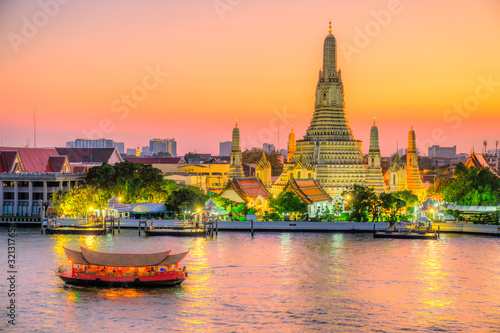 Bangkok  Wat Arun,Thailand © Luciano Mortula-LGM
