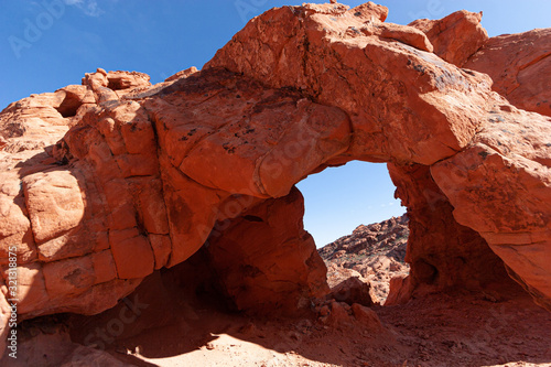 Quadro em tela Geological rock formation in nevada desert