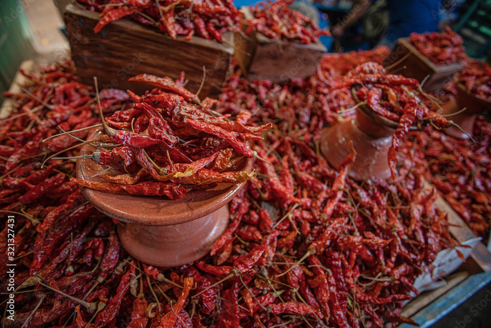 Naklejka premium chiles secos