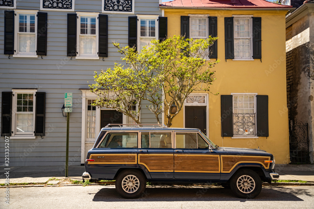 Fototapeta premium Historical downtown area of Charleston, South Carolina, USA