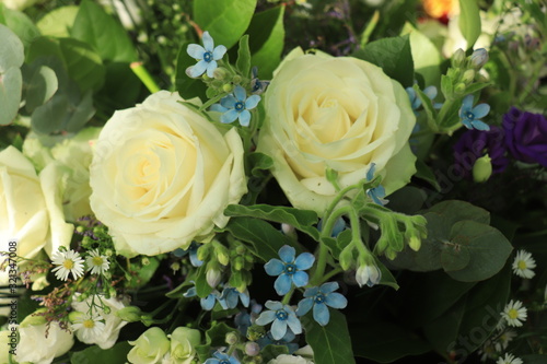 White and blue wedding flowers