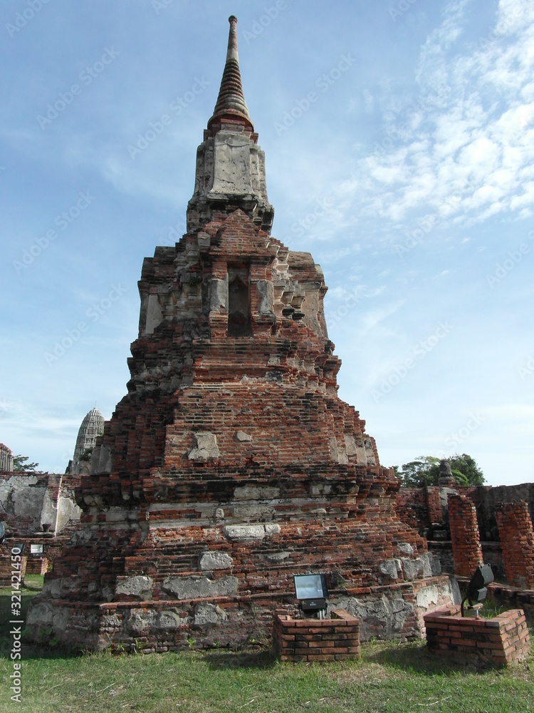Fototapeta premium Ayutthaya is an ancient city in Thailand
