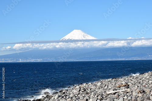伊豆の戸田から見る富士山