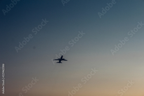 Plane taking off © Caoimhe