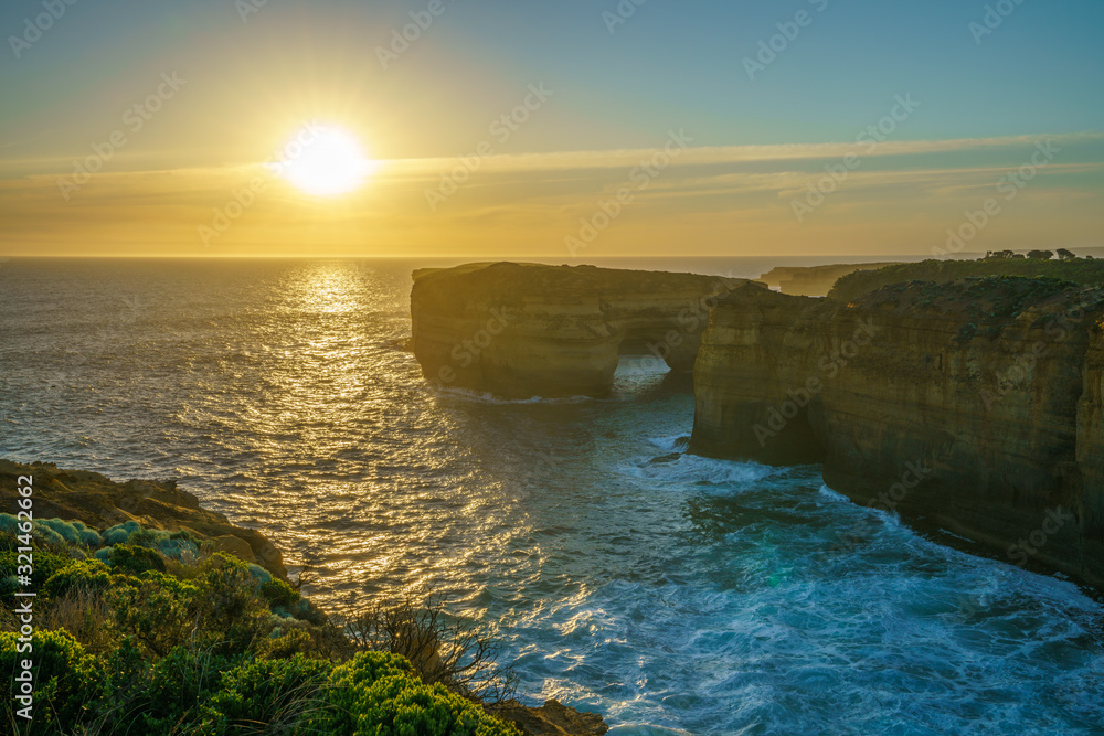 island arch at sunset, great ocean road in victoria, australia
